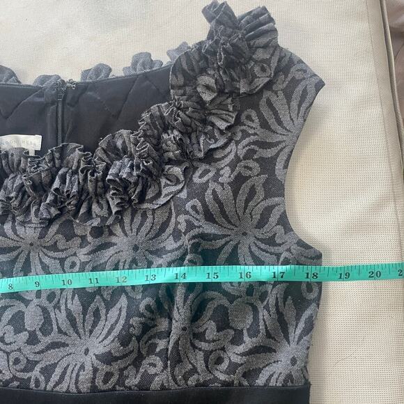 London Times Ruffle-Neck Cap-Sleeve Gray/Black Floral-Top Sheath Dress - Picture 7 of 11